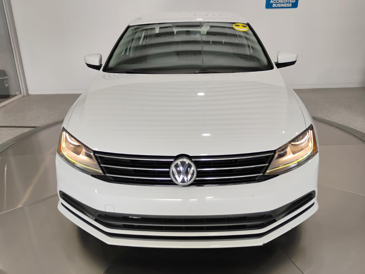 Volkswagen Jetta 1.4T S 6A 2017