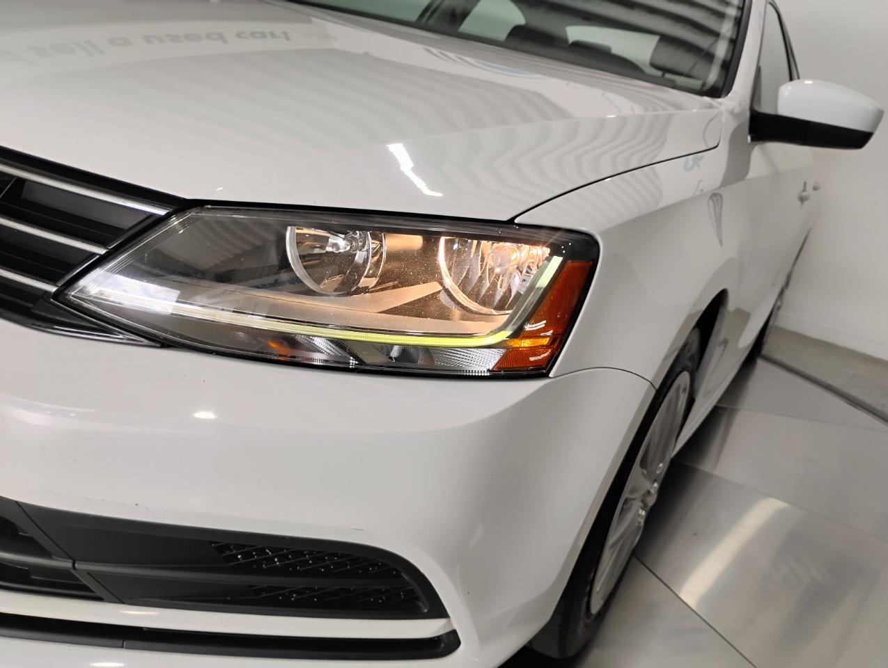 Volkswagen Jetta 1.4T S 6A 2017