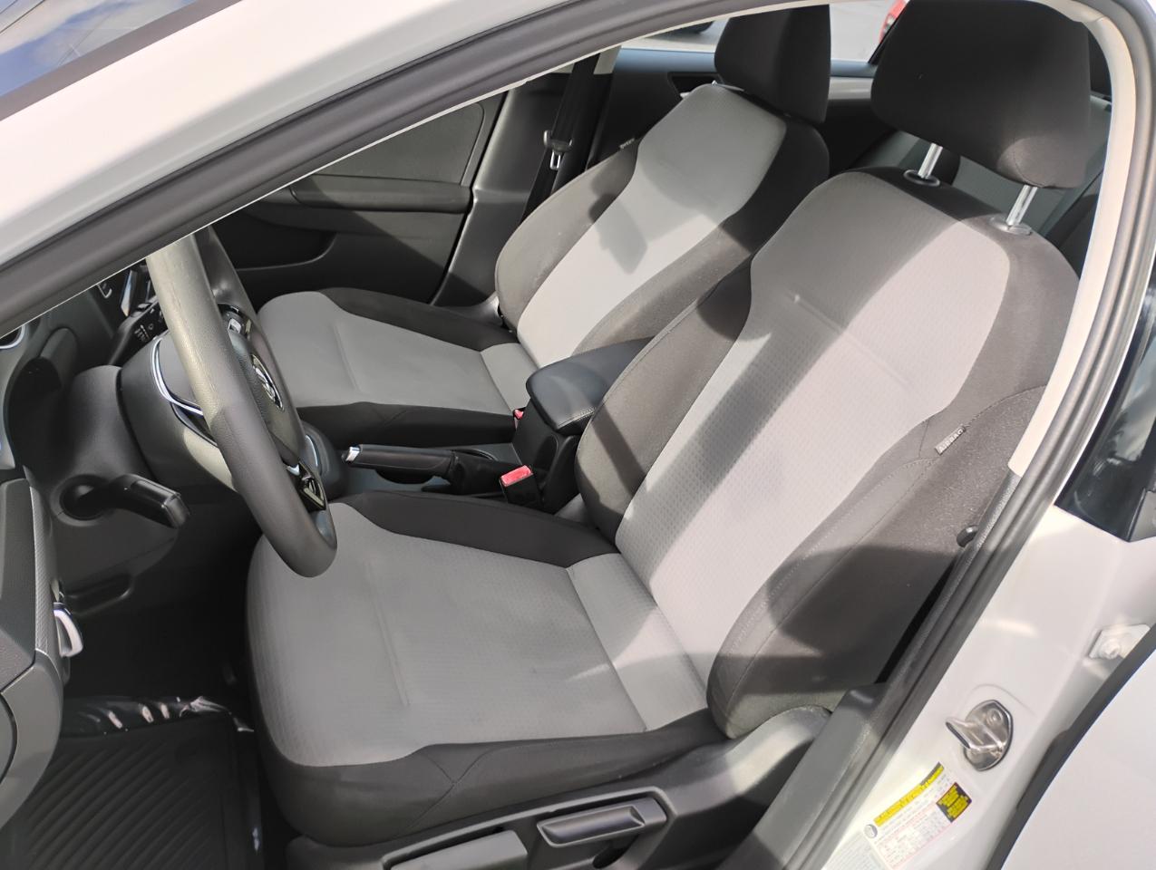 Volkswagen Jetta 1.4T S 6A 2017