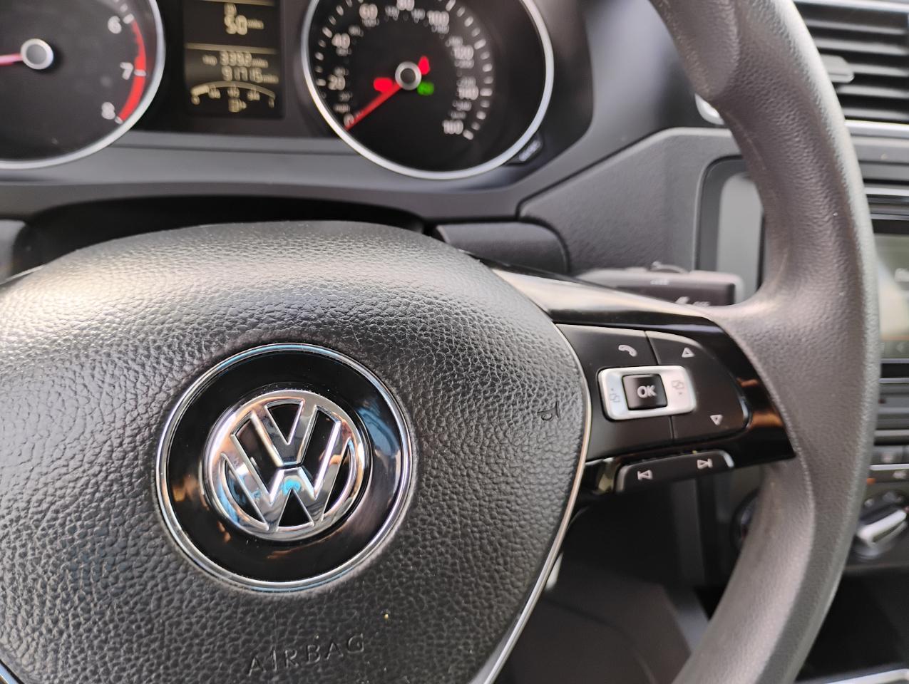 Volkswagen Jetta 1.4T S 6A 2017