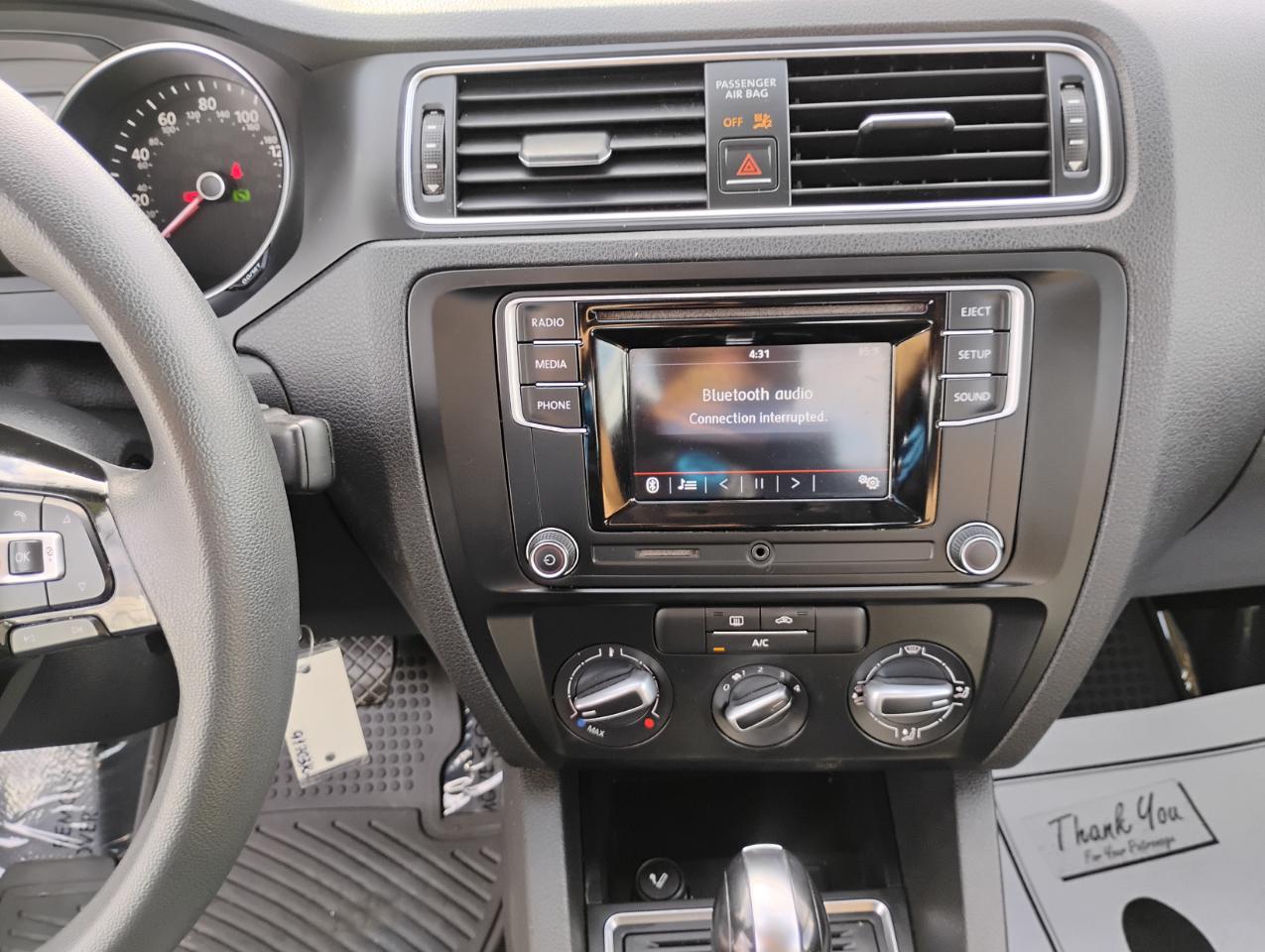 Volkswagen Jetta 1.4T S 6A 2017