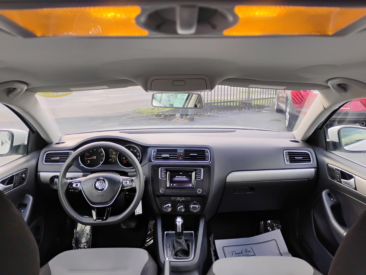 Volkswagen Jetta 1.4T S 6A 2017