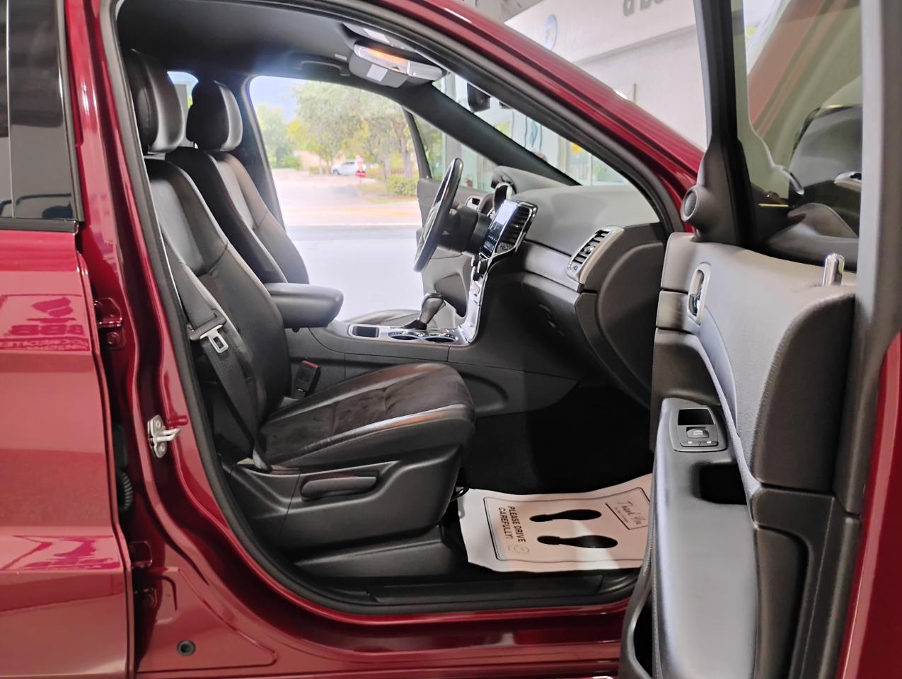Jeep Grand Cherokee WK Laredo E 2022