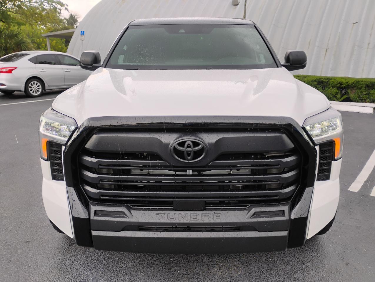 Toyota Tundra SR Double Cab 2WD 2025