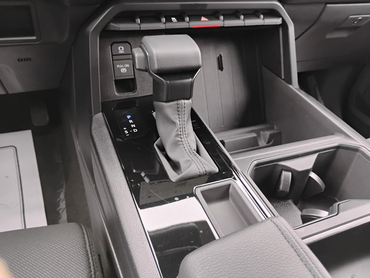 Toyota Tundra SR Double Cab 2WD 2025