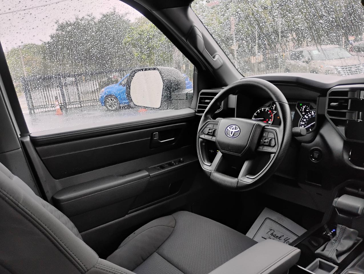 Toyota Tundra SR Double Cab 2WD 2025