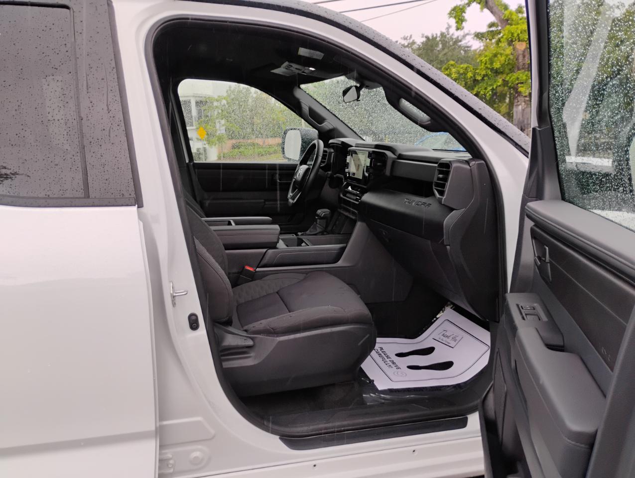 Toyota Tundra SR Double Cab 2WD 2025