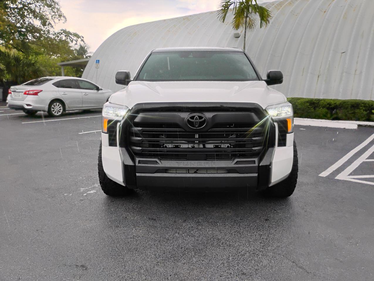 Toyota Tundra SR Double Cab 2WD 2025