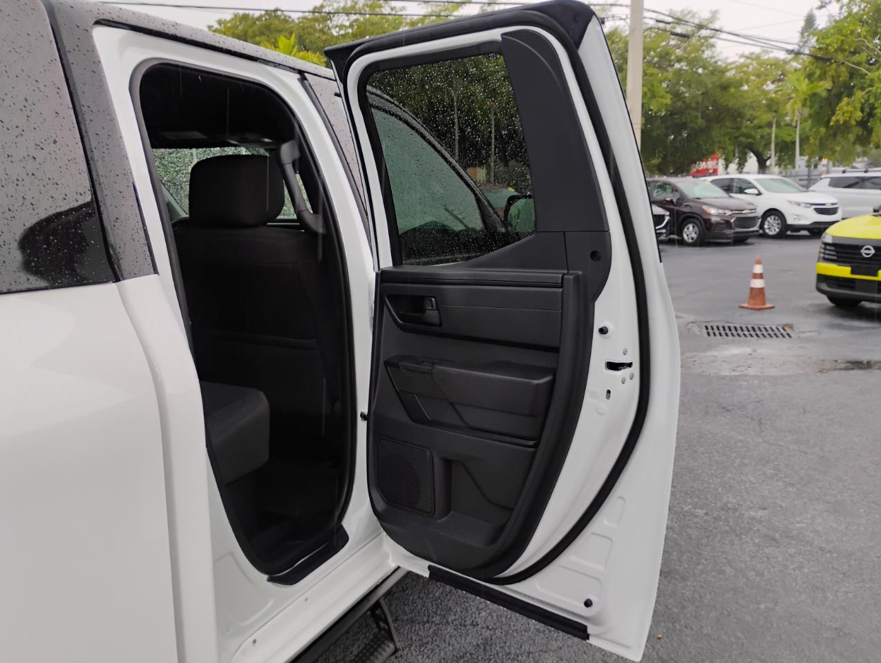 Toyota Tundra SR Double Cab 2WD 2025