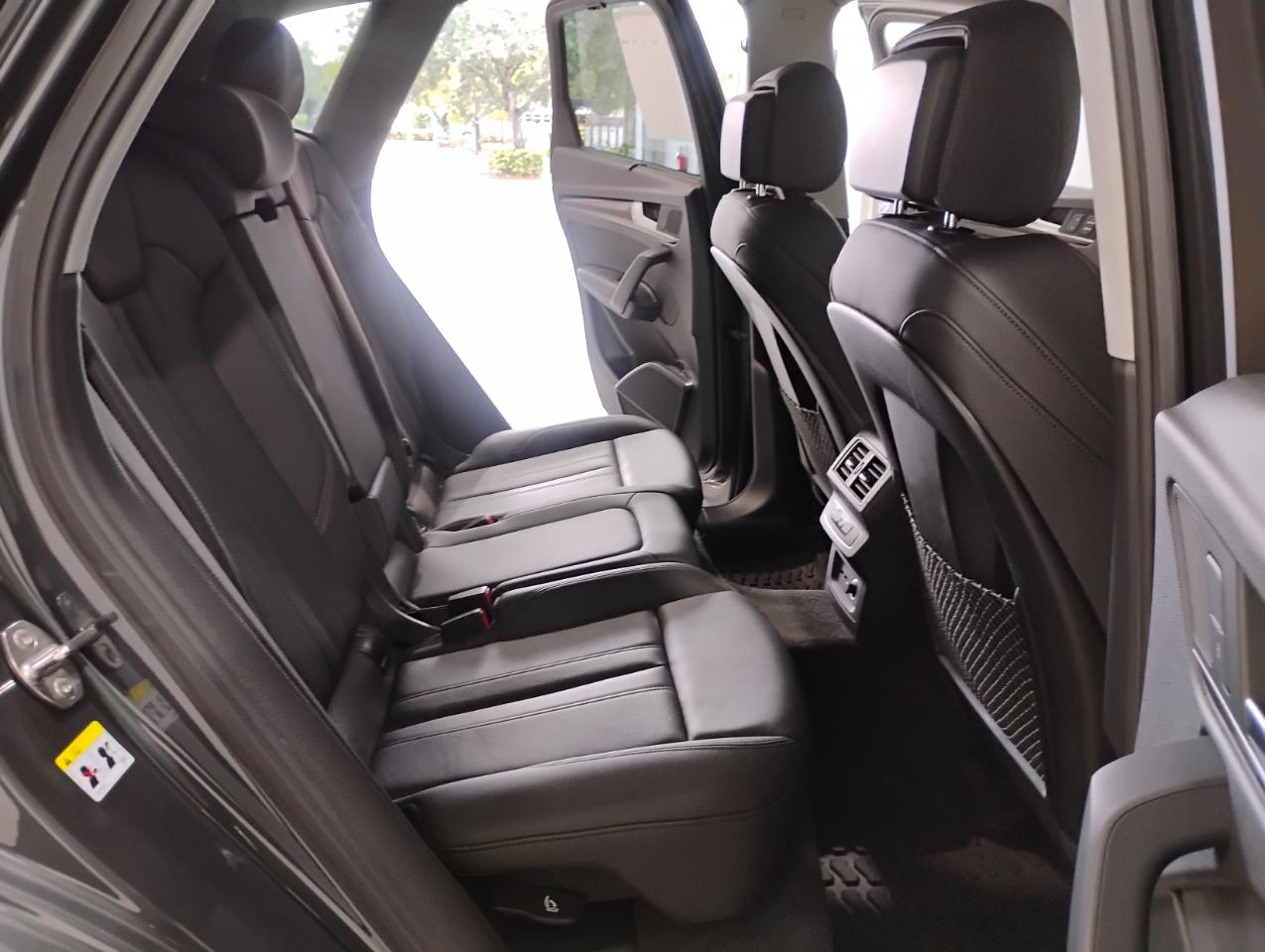 Audi Q5 2.0T Premium Plus quattro 2020