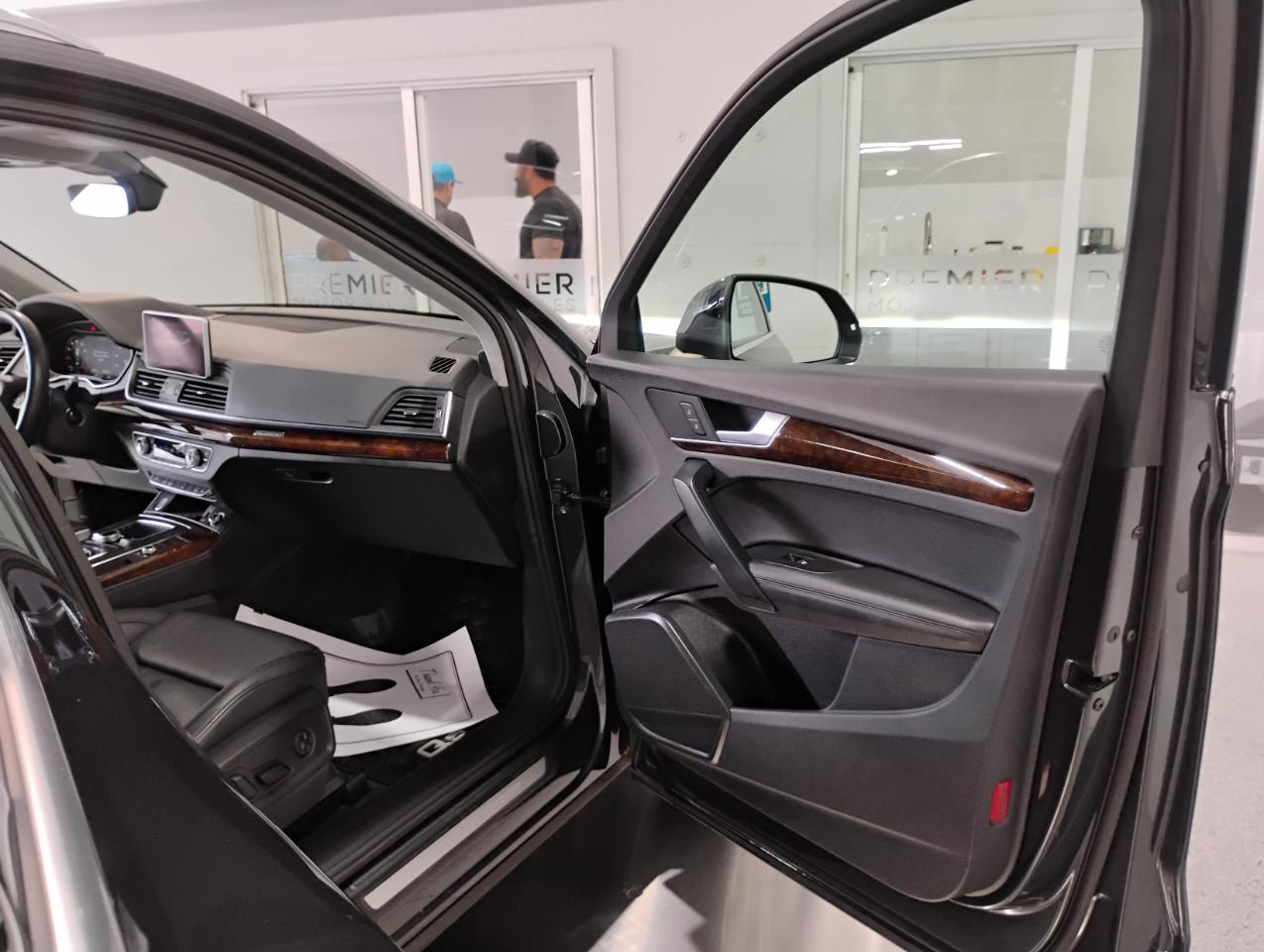 Audi Q5 2.0T Premium Plus quattro 2020