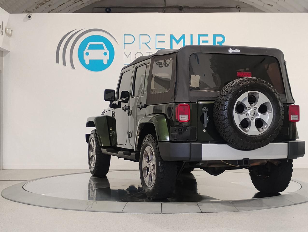 Jeep Wrangler Unlimited Sahara 4WD 2010