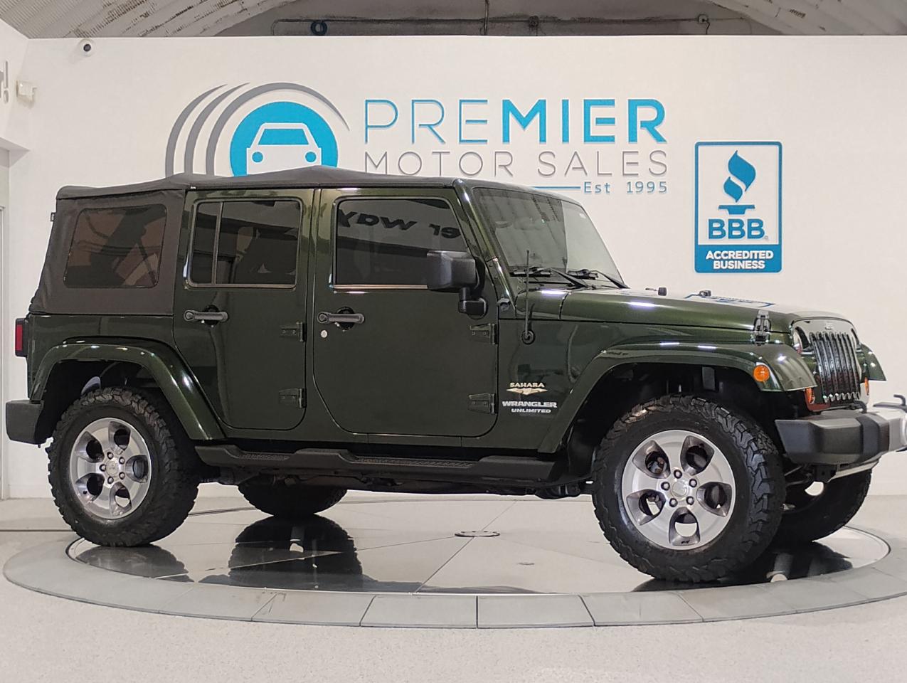 Jeep Wrangler Unlimited Sahara 4WD 2010