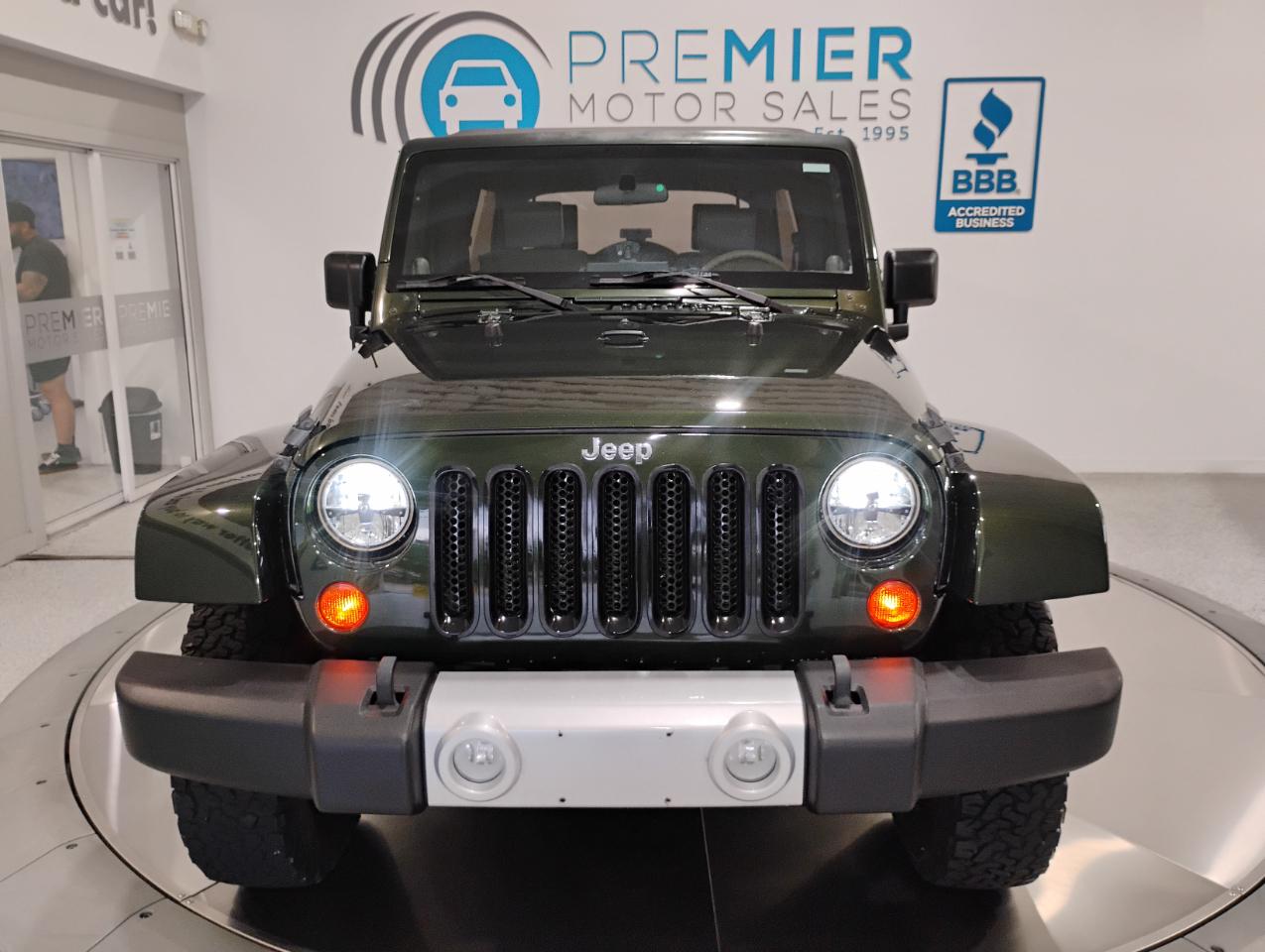 Jeep Wrangler Unlimited Sahara 4WD 2010
