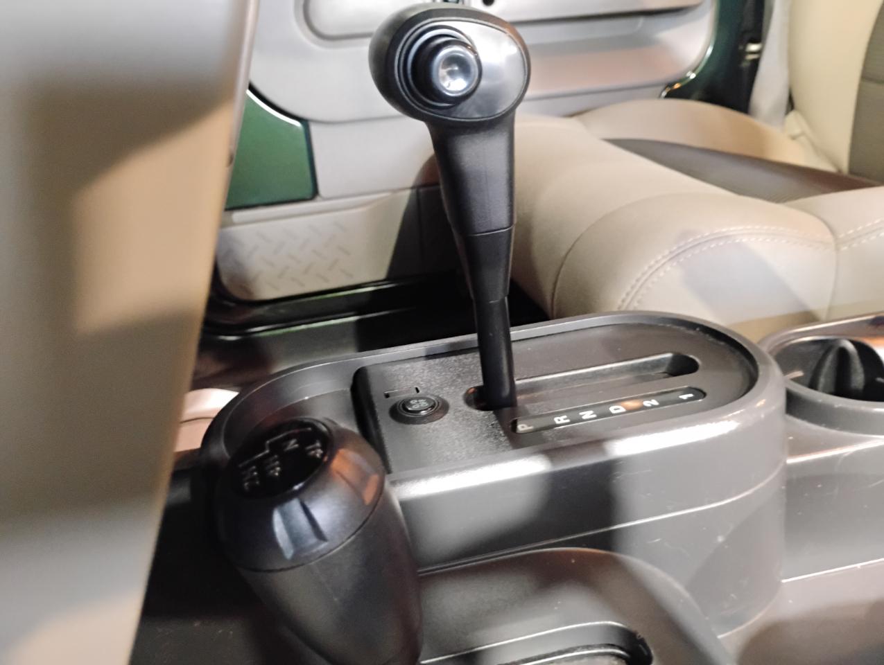 Jeep Wrangler Unlimited Sahara 4WD 2010