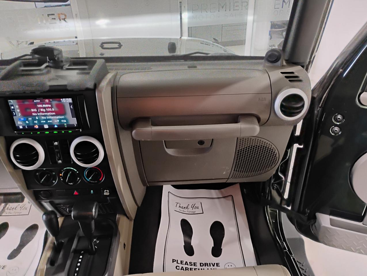Jeep Wrangler Unlimited Sahara 4WD 2010