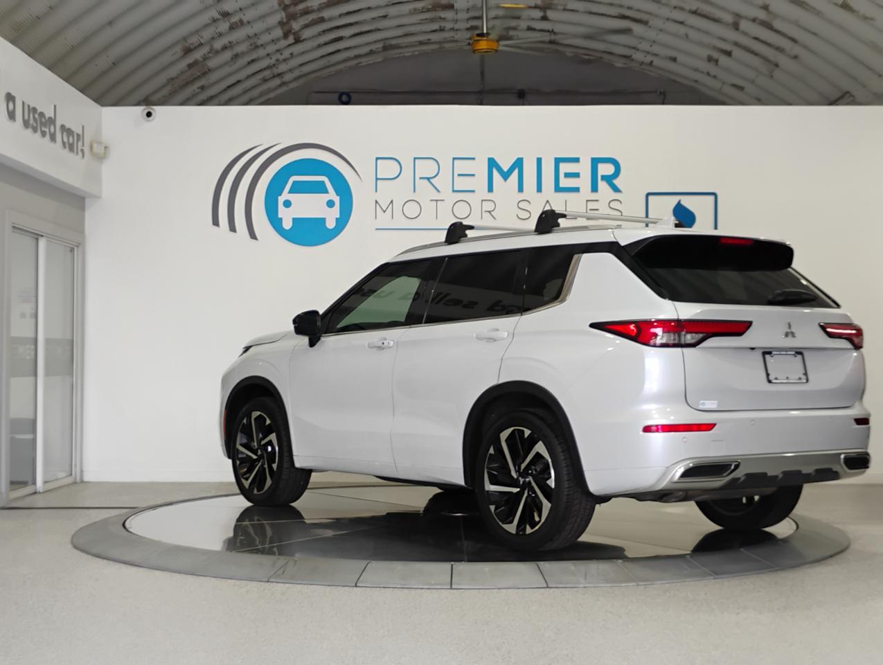 Mitsubishi Outlander SEL 2WD 2022