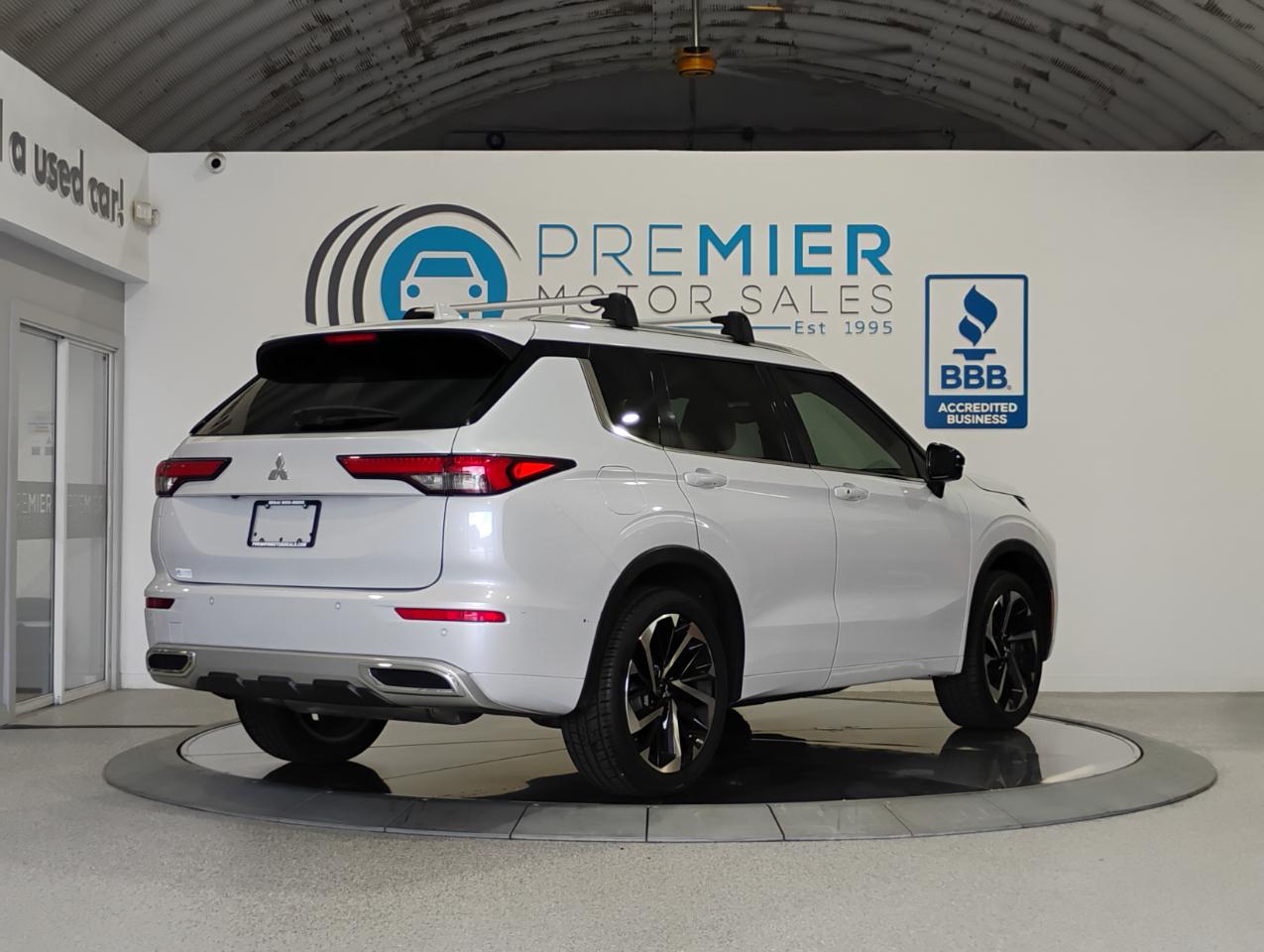 Mitsubishi Outlander SEL 2WD 2022