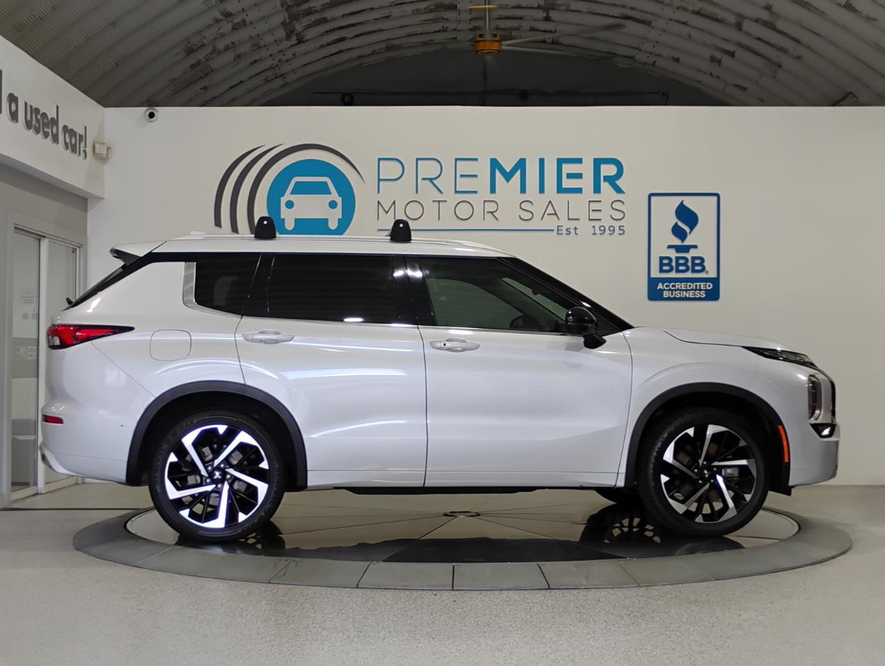 Mitsubishi Outlander SEL 2WD 2022