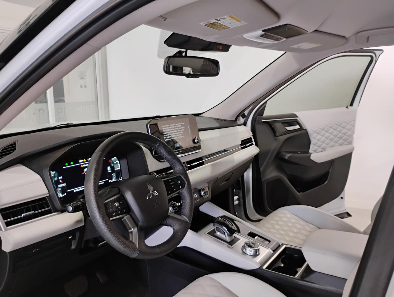 Mitsubishi Outlander SEL 2WD 2022