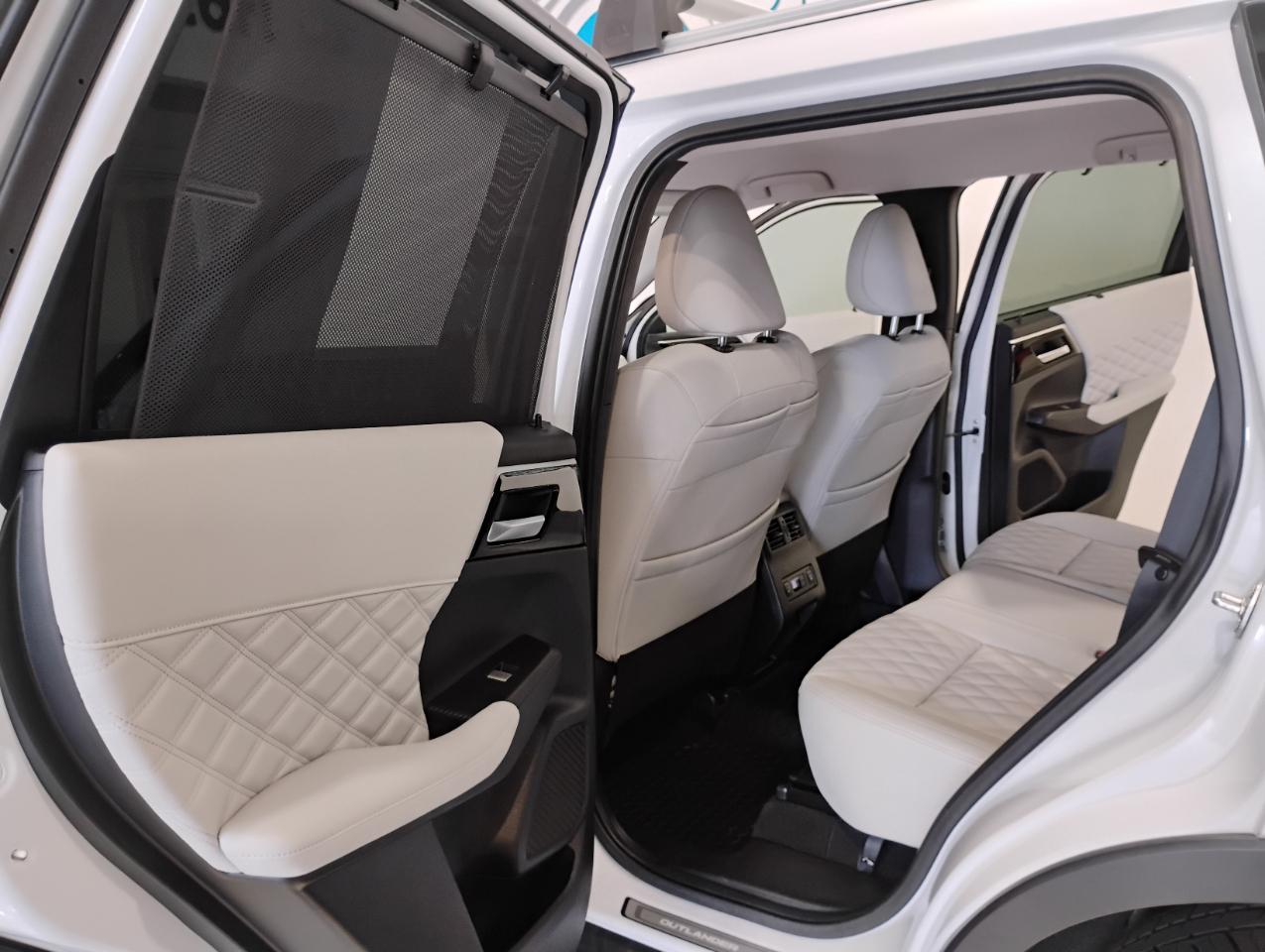 Mitsubishi Outlander SEL 2WD 2022