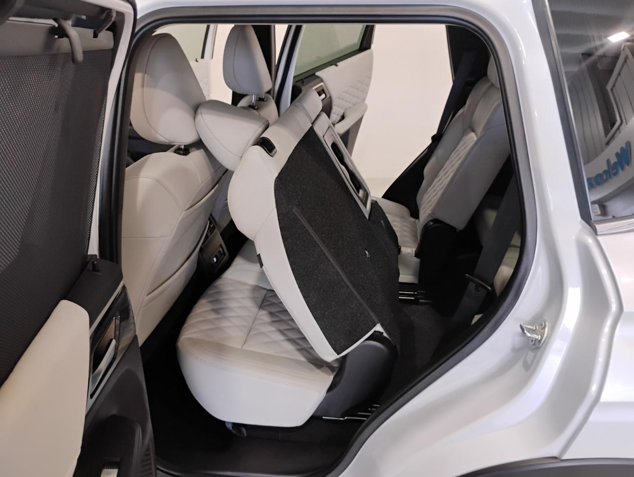 Mitsubishi Outlander SEL 2WD 2022