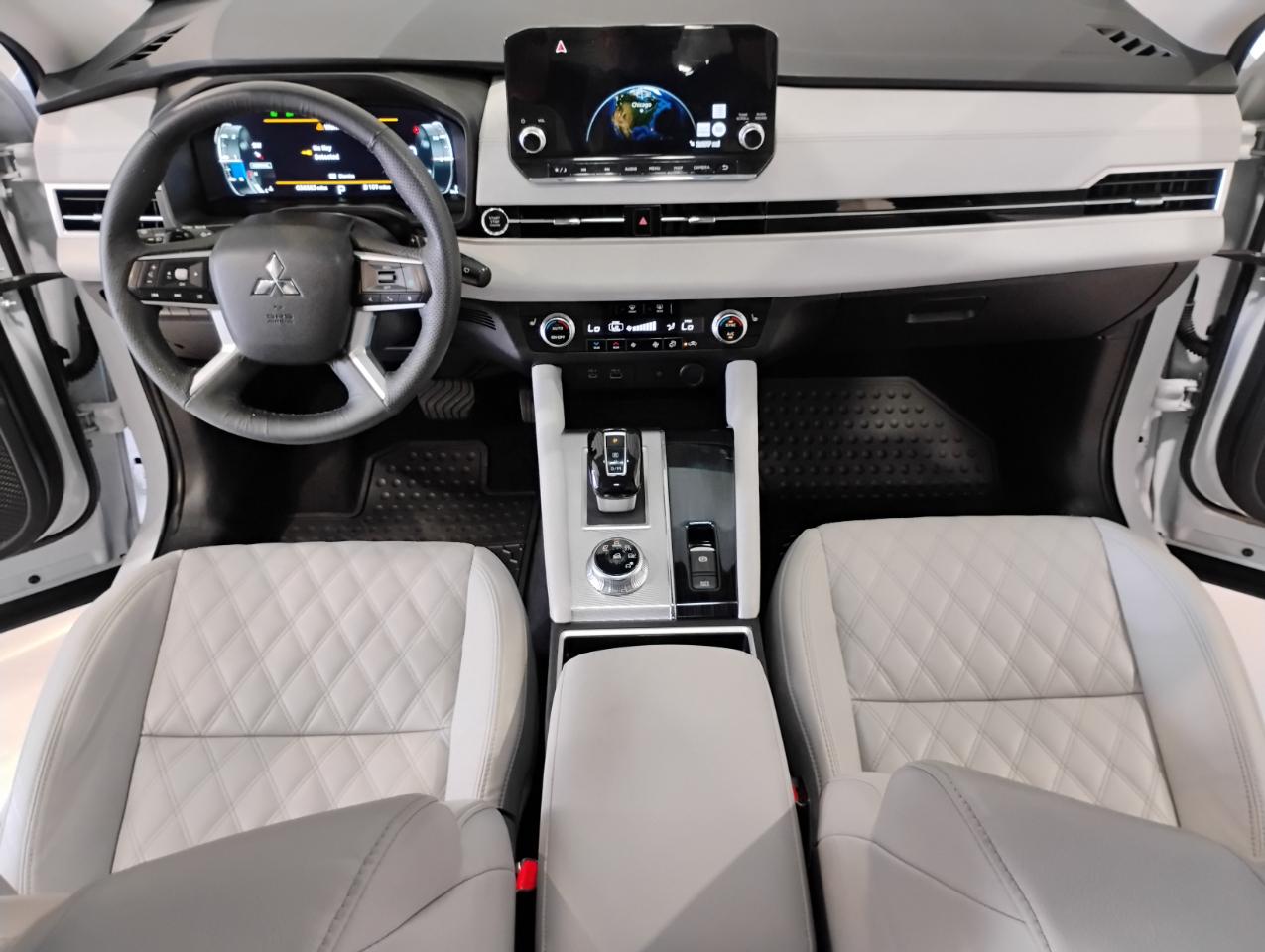 Mitsubishi Outlander SEL 2WD 2022