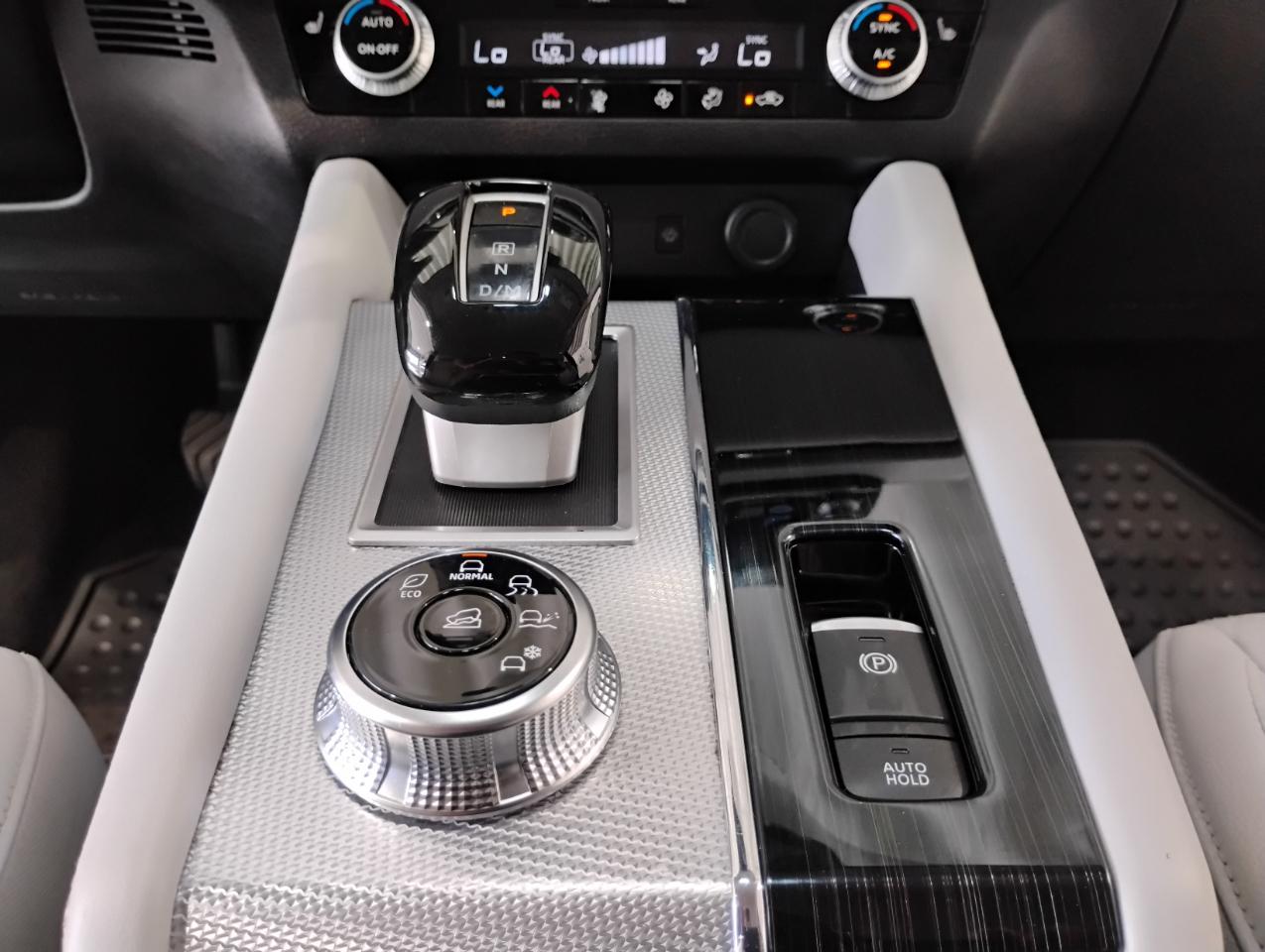 Mitsubishi Outlander SEL 2WD 2022