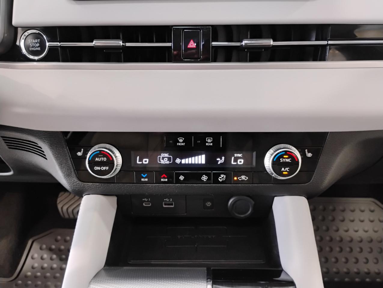 Mitsubishi Outlander SEL 2WD 2022