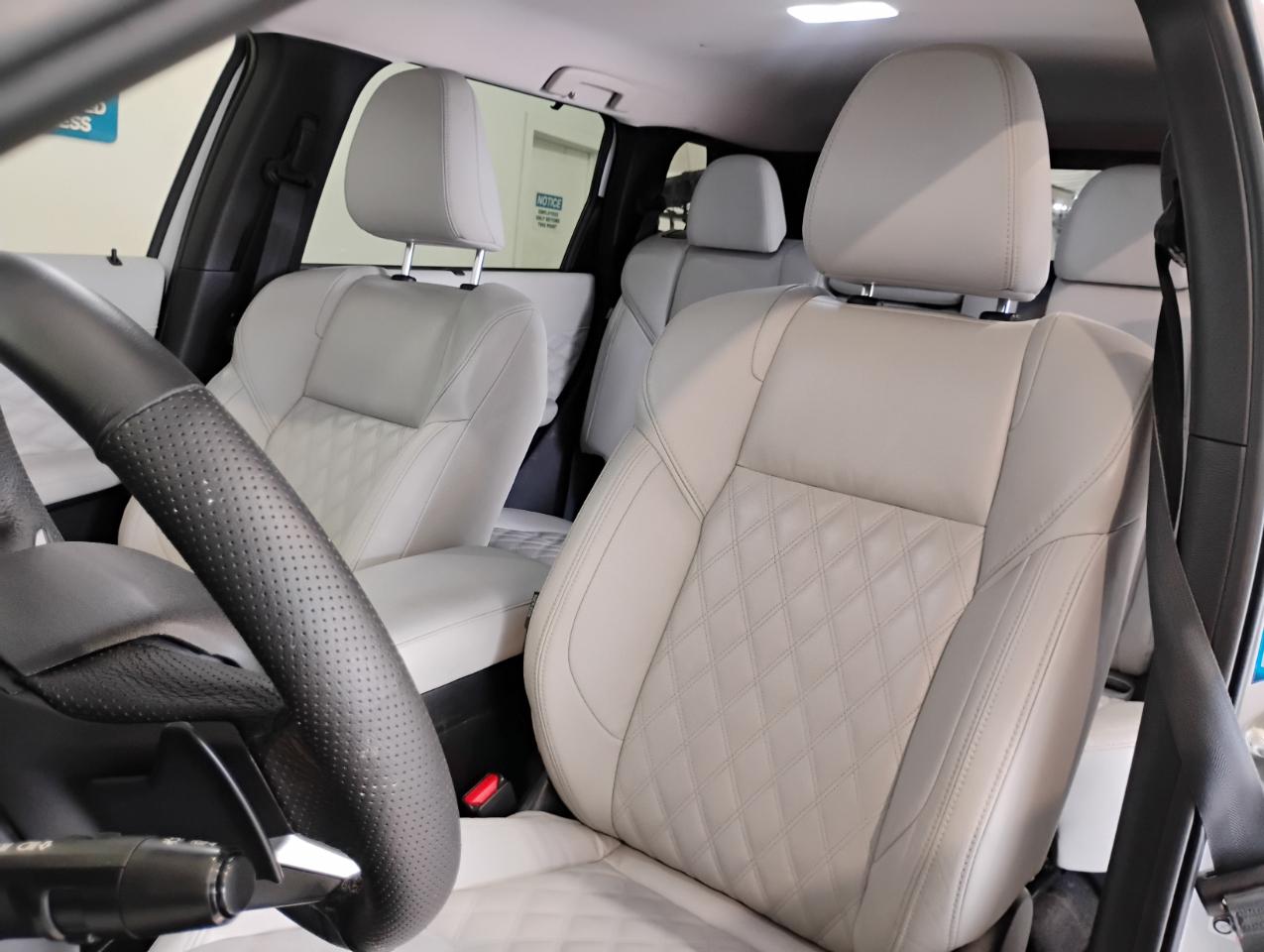 Mitsubishi Outlander SEL 2WD 2022
