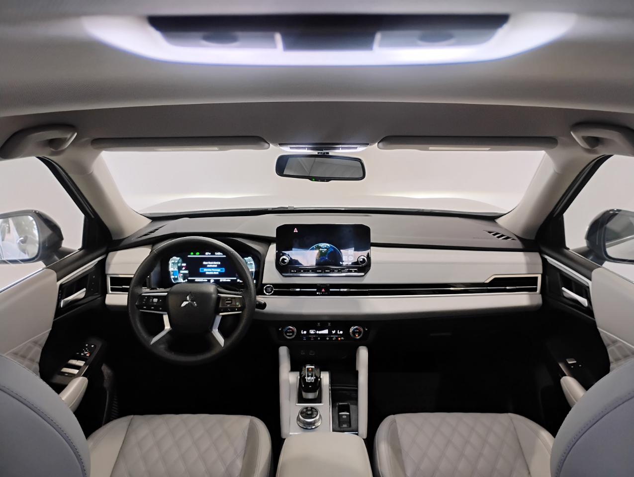 Mitsubishi Outlander SEL 2WD 2022