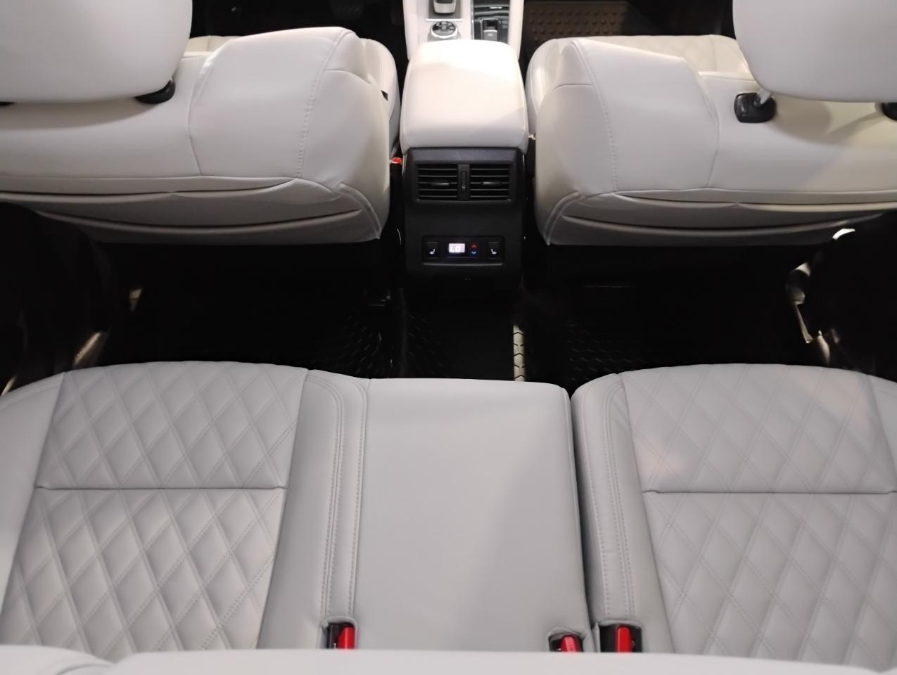 Mitsubishi Outlander SEL 2WD 2022