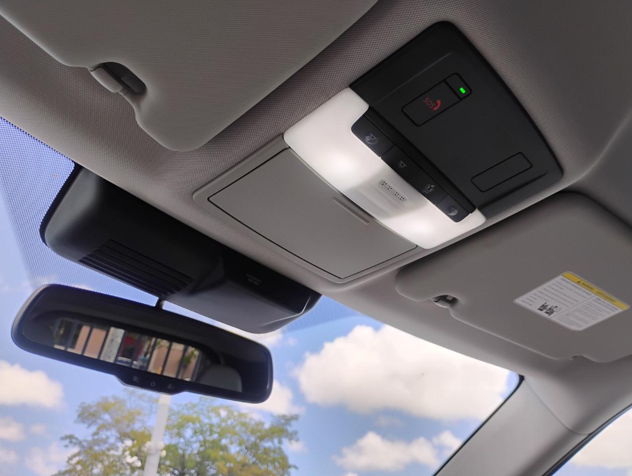 Mitsubishi Outlander SEL 2WD 2022