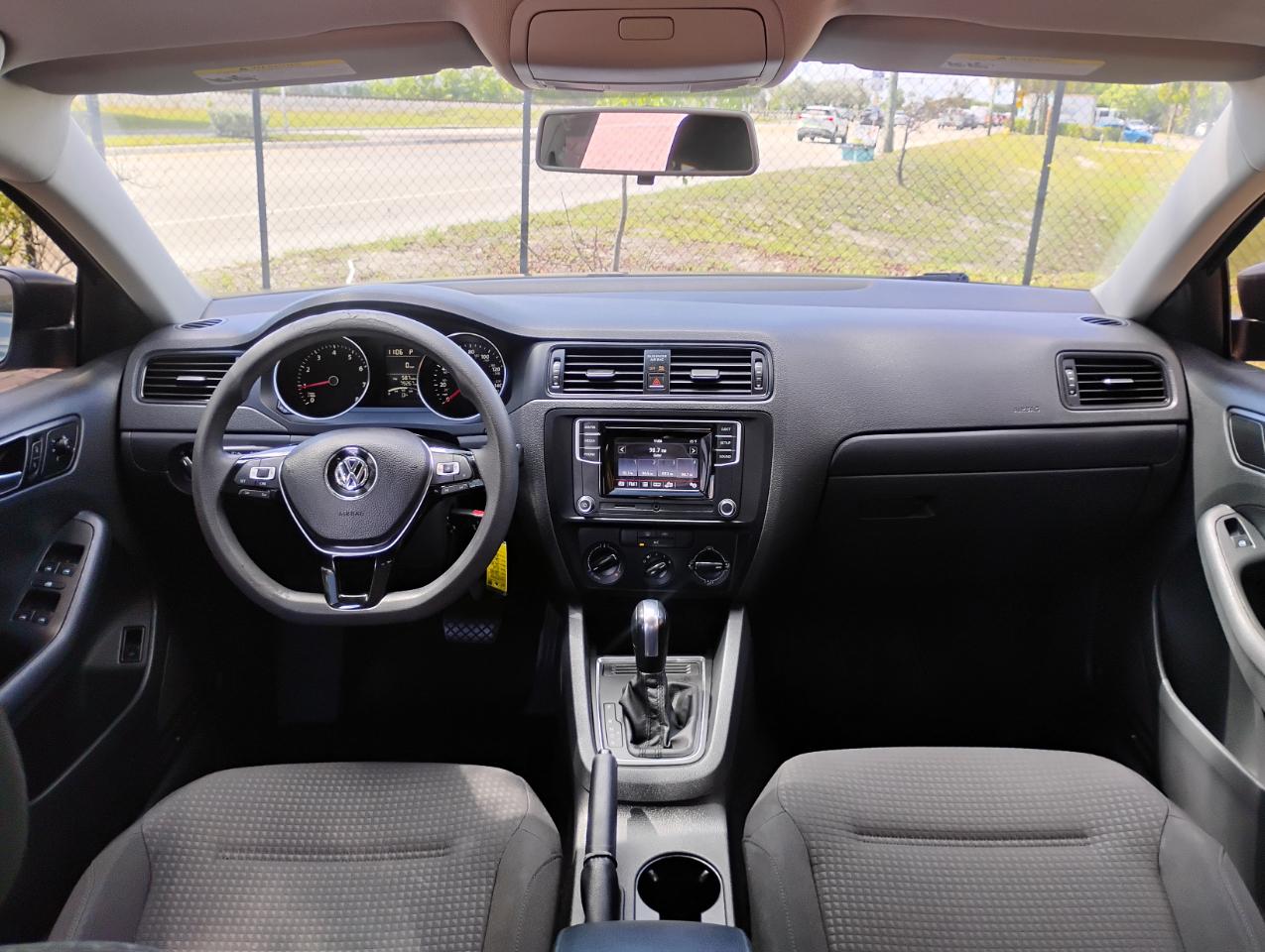 Volkswagen Jetta 1.4T S w/Technology 6A 2016