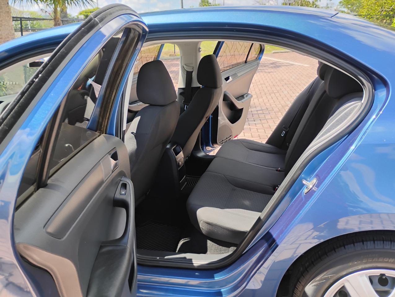 Volkswagen Jetta 1.4T S w/Technology 6A 2016