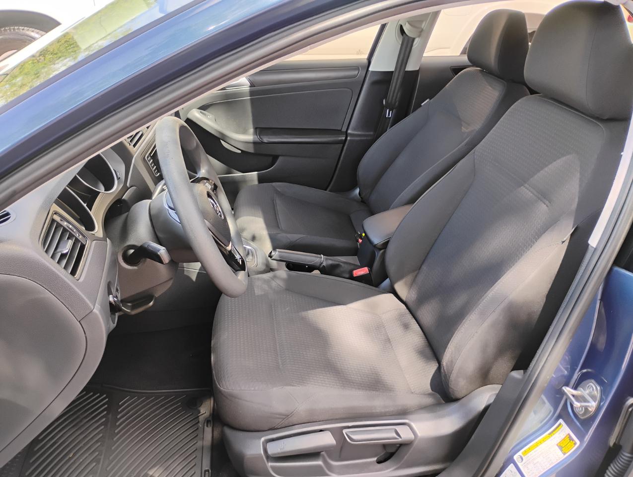 Volkswagen Jetta 1.4T S w/Technology 6A 2016