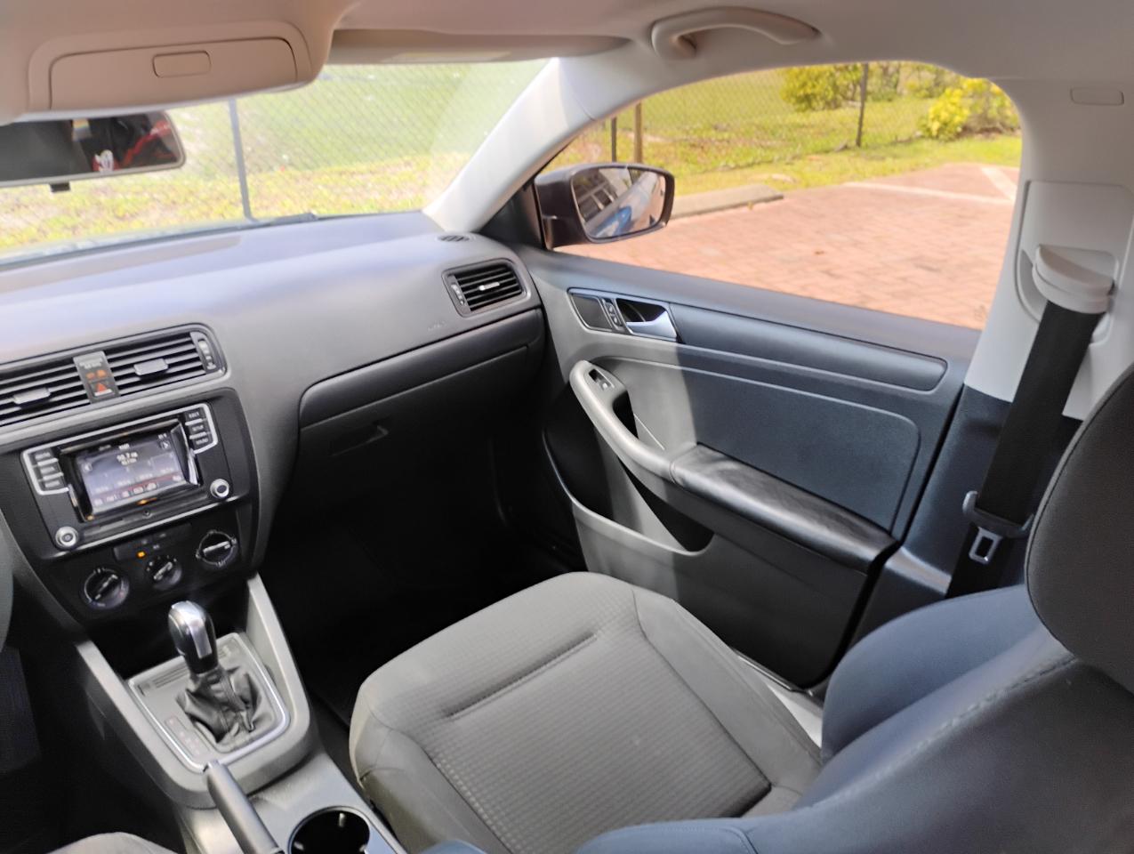 Volkswagen Jetta 1.4T S w/Technology 6A 2016