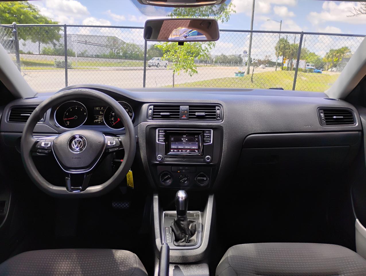 Volkswagen Jetta 1.4T S w/Technology 6A 2016