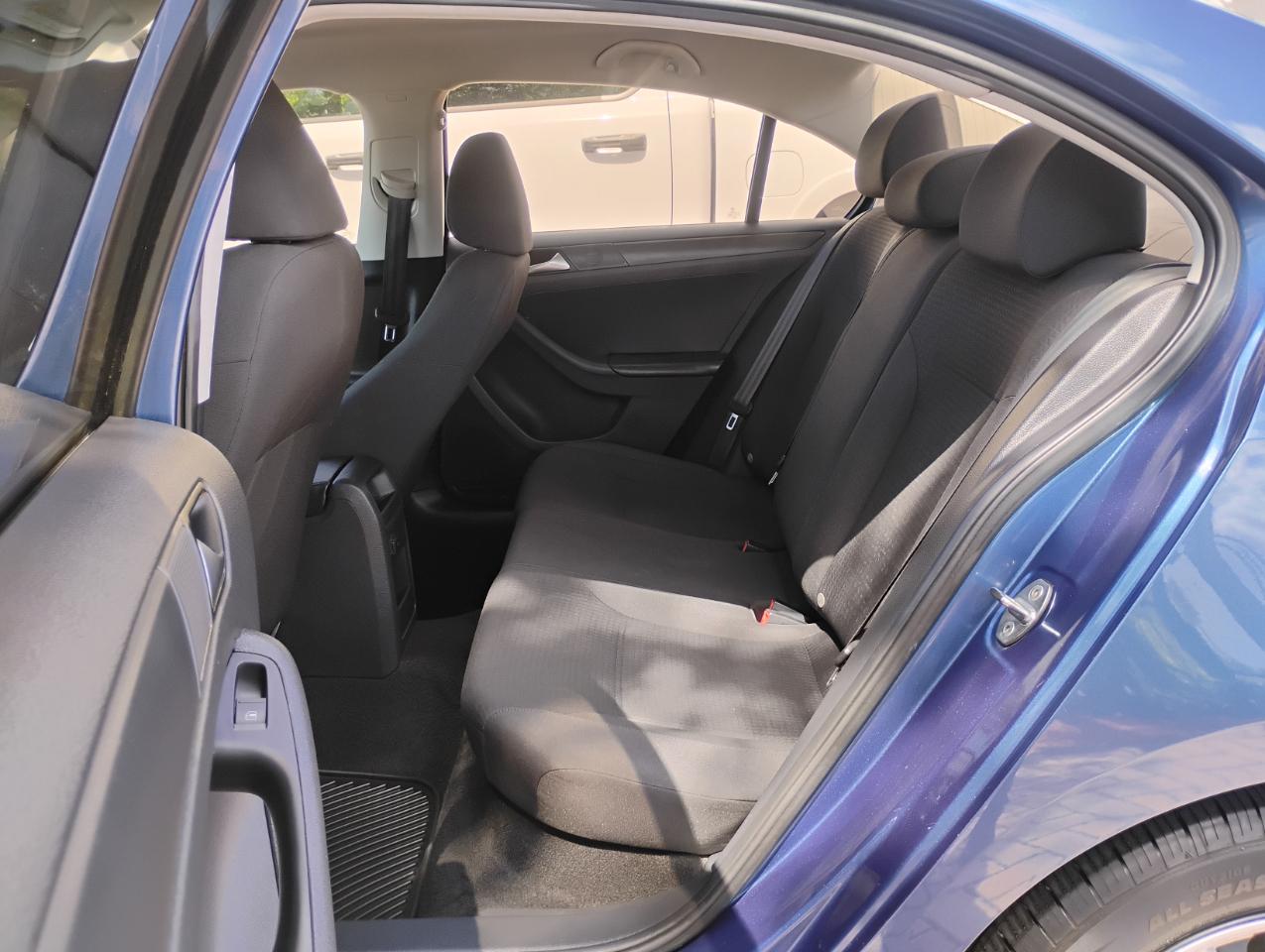 Volkswagen Jetta 1.4T S w/Technology 6A 2016