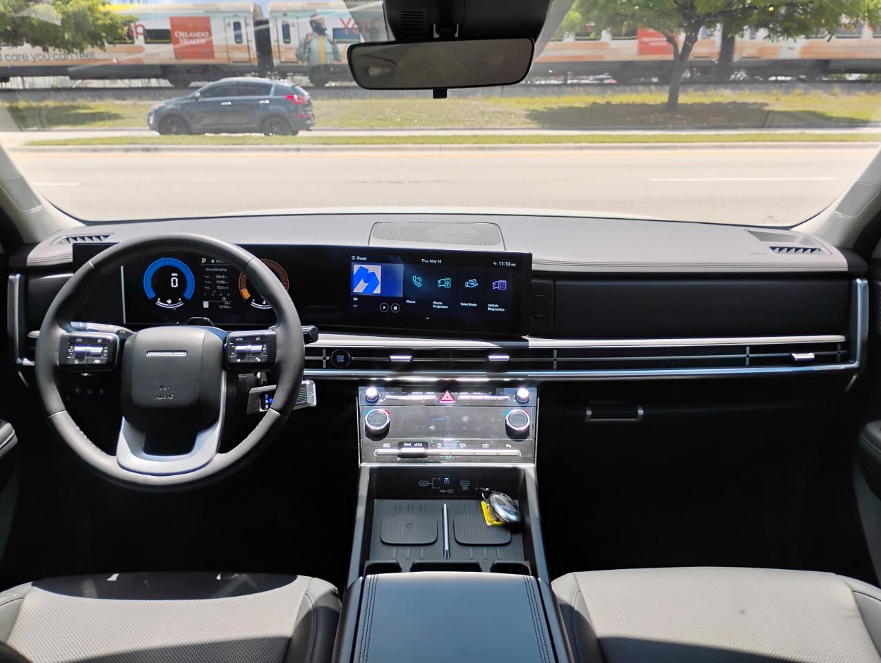 Hyundai Santa Fe SEL 2024