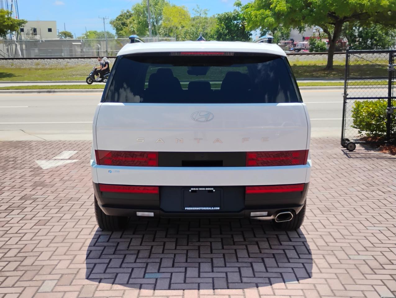 Hyundai Santa Fe SEL 2024