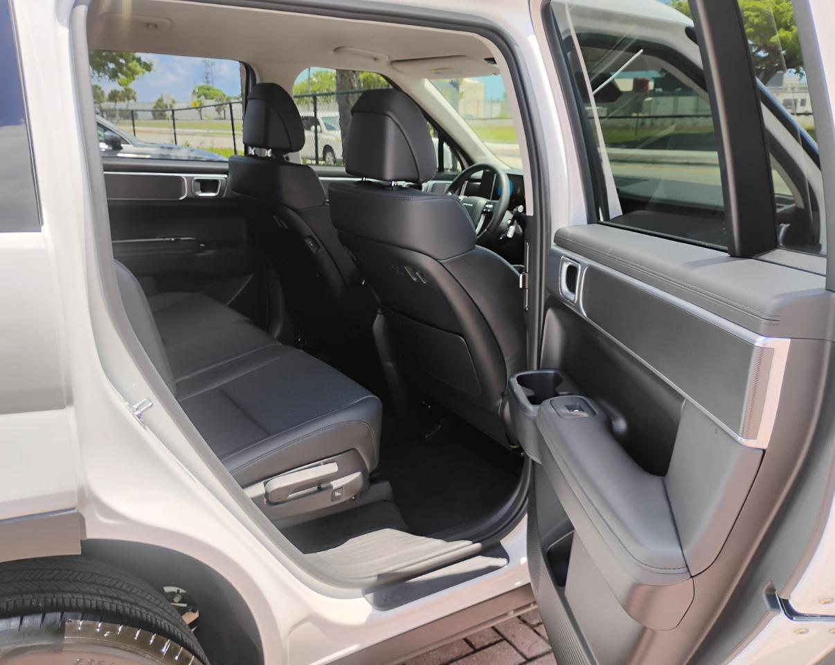 Hyundai Santa Fe SEL 2024
