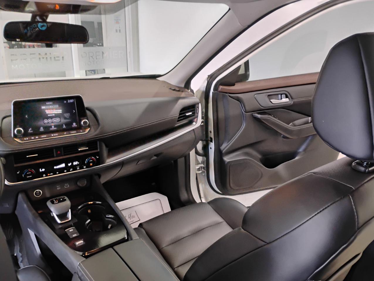 Nissan Rogue SV 2023