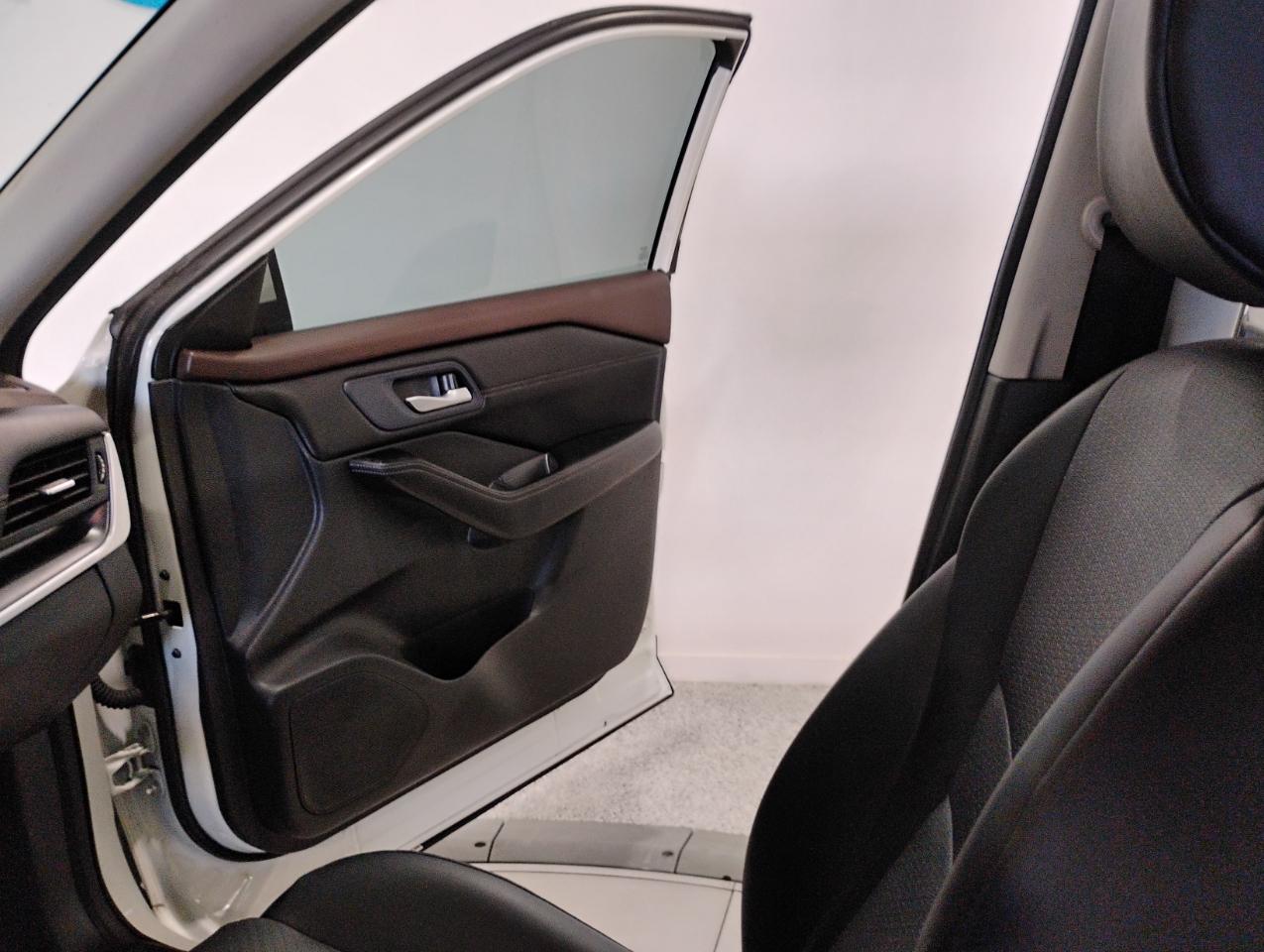 Nissan Rogue SV 2023