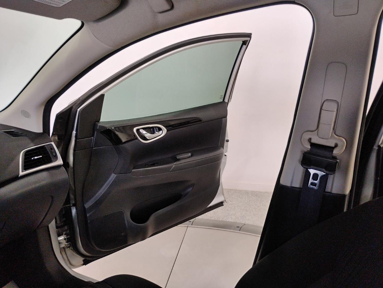 Nissan Sentra S CVT 2019