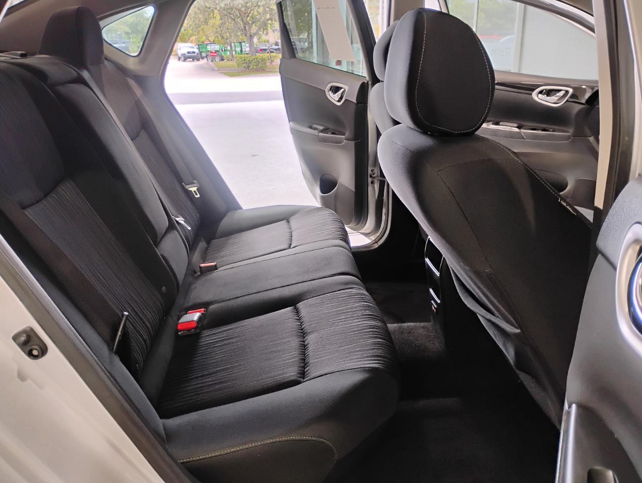 Nissan Sentra S CVT 2019