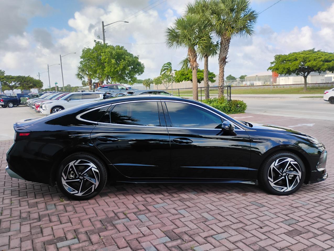 Hyundai Sonata SEL 2024