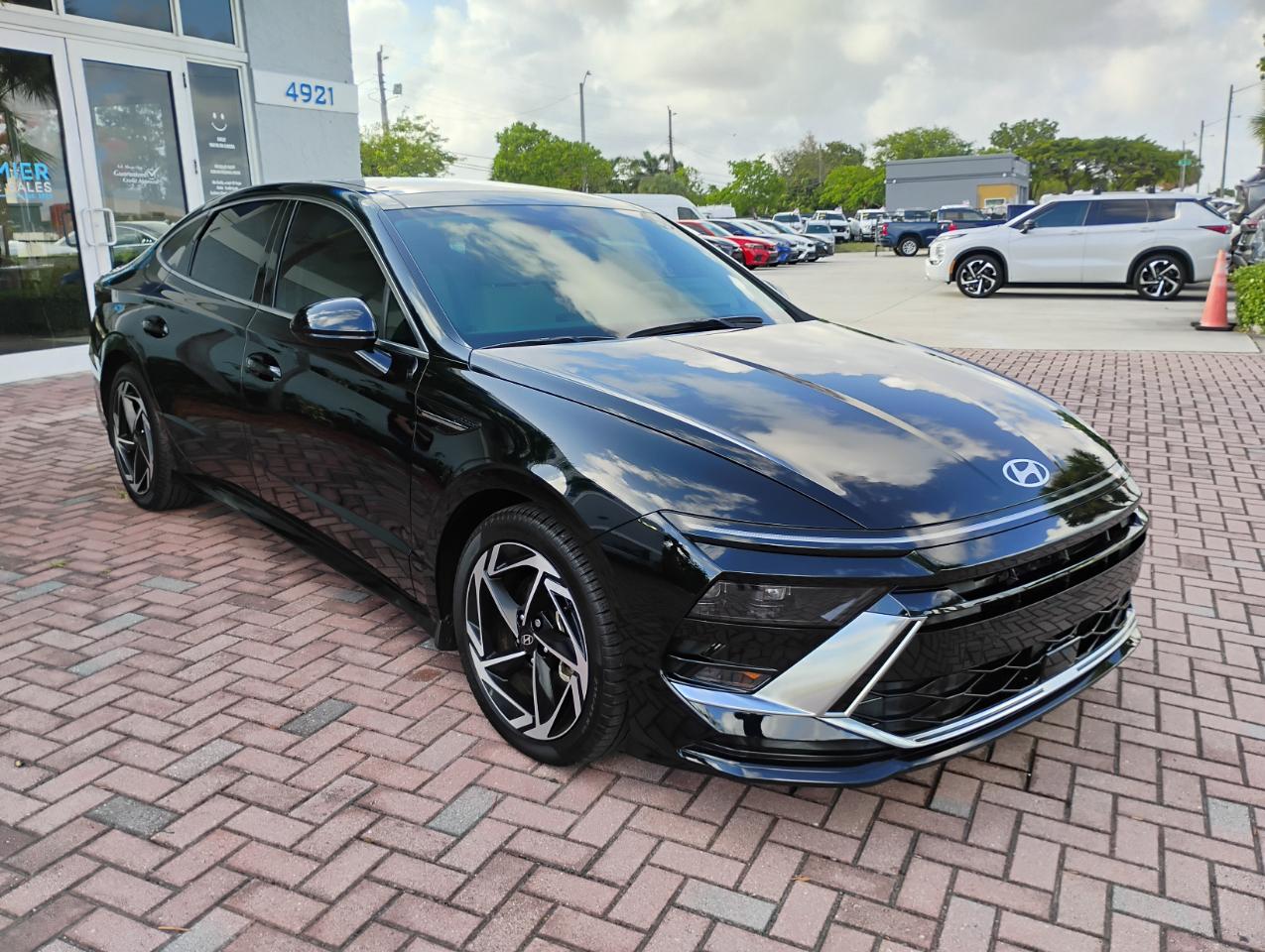 Hyundai Sonata SEL 2024