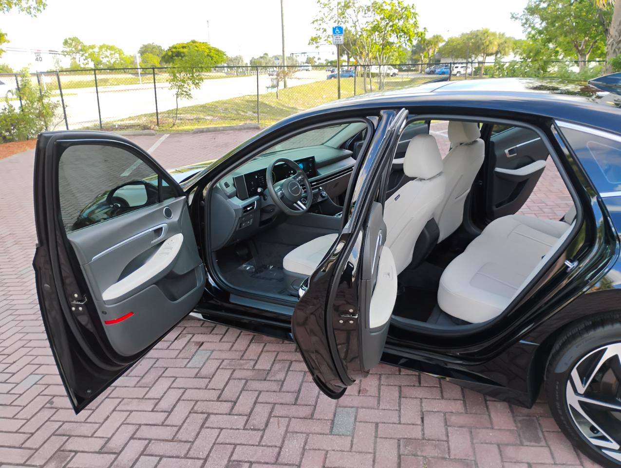 Hyundai Sonata SEL 2024