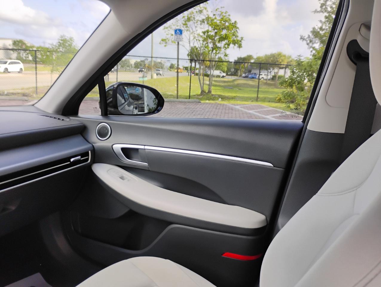 Hyundai Sonata SEL 2024